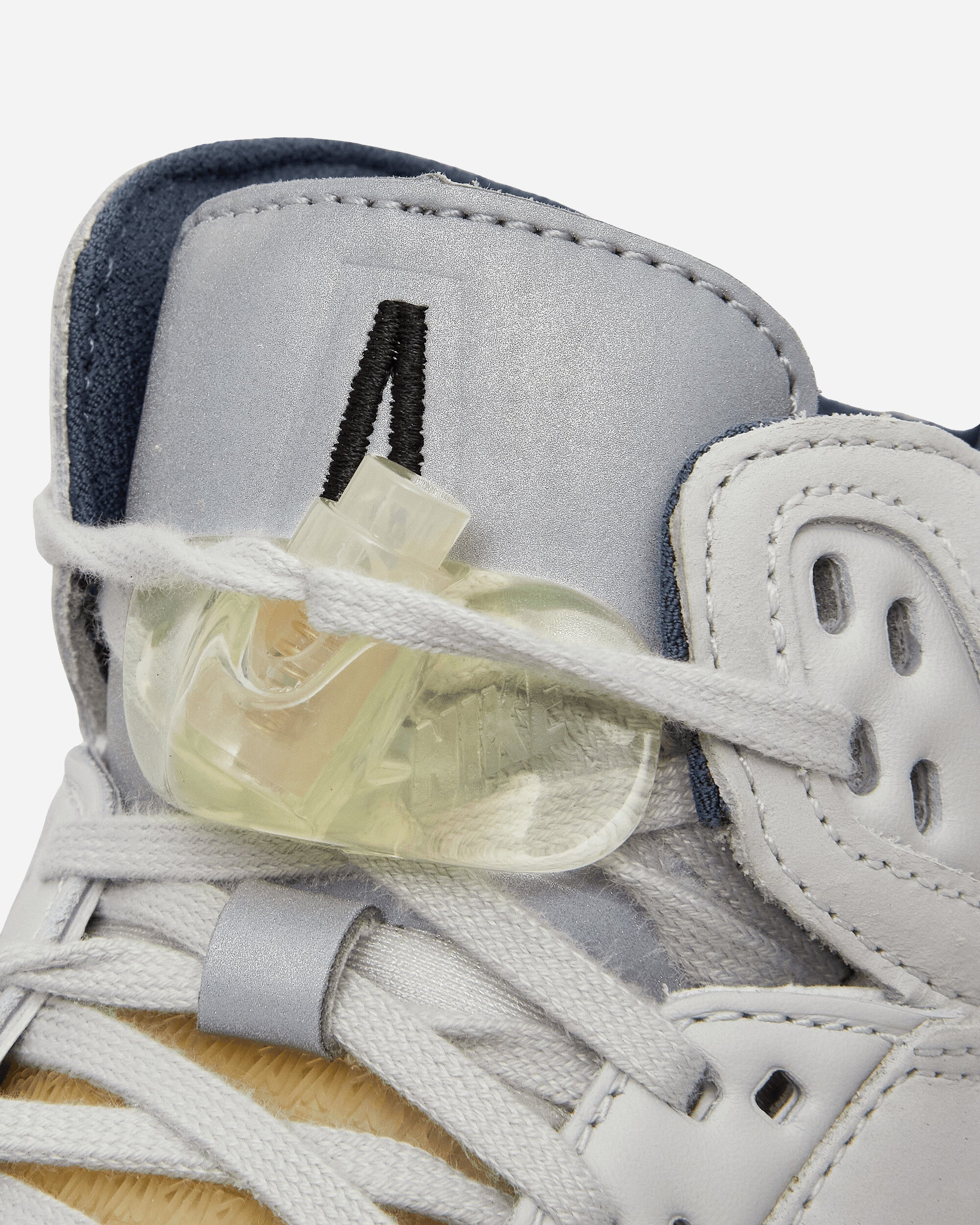 Nike Jordan Wmns Air Jordan 5 Retro Sp Photon Dust/Black/Blue Sneakers High FZ5758-004