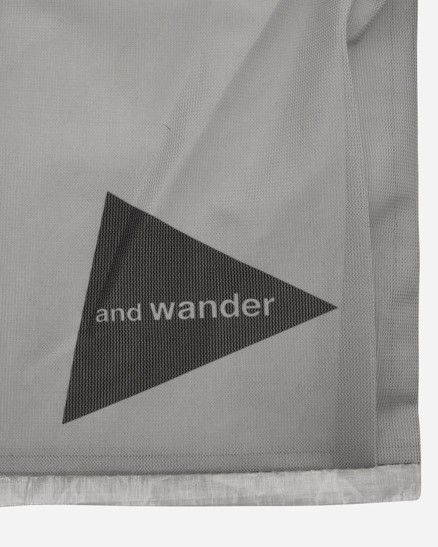 and wander 107 Ul Sacoche With Dyneema® Off White Bags and Backpacks Shoulder Bags 5744975197 031